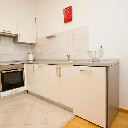 Kajzer Apartment *