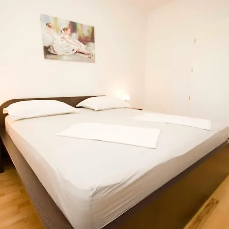 Kajzer Apartment *