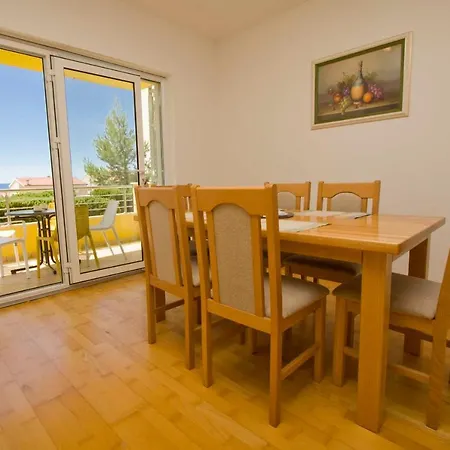 Apartment Kajzer Makarska