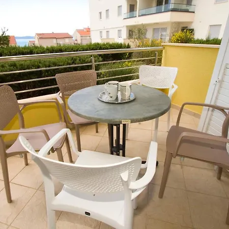 Apartment Kajzer Makarska