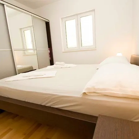 Apartment Kajzer Makarska