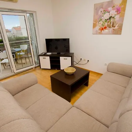 Kajzer Apartment *