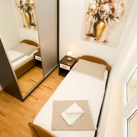 Apartment Kajzer Makarska